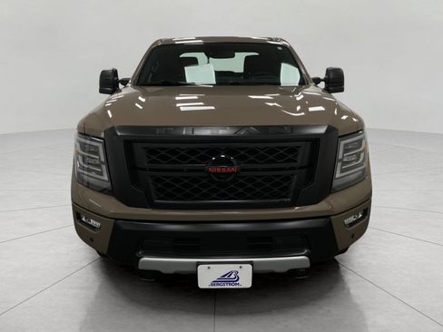 Used 2021 Nissan Titan PRO-4X w/ Pro-4x Convenience Package AWD/4WD image 11