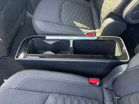 Used 2023 Nissan Pathfinder SV w/ SV Premium Package AWD/4WD image 19