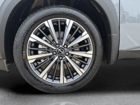 New 2026 Nissan Pathfinder Platinum AWD/4WD image 31