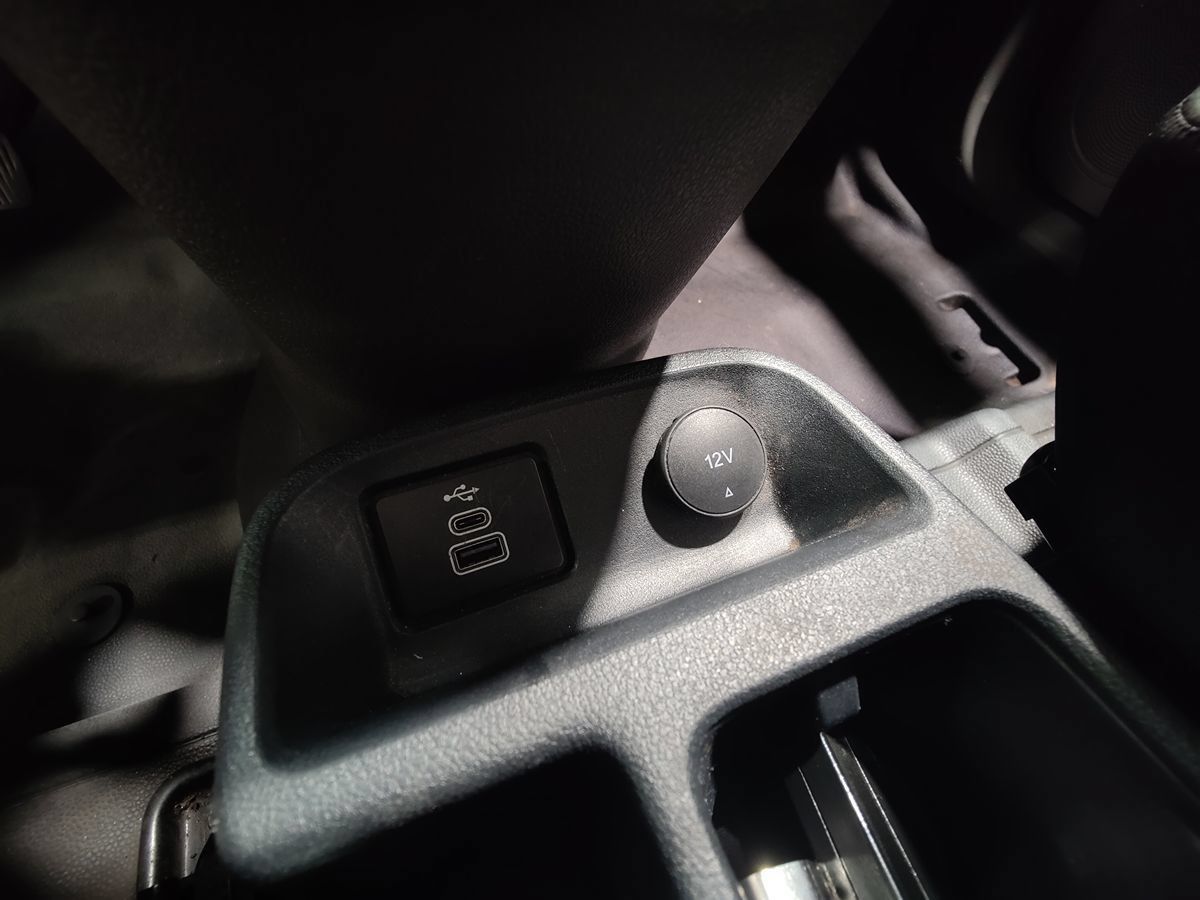 Used 2023 Ford Transit Connect XL FWD image 31