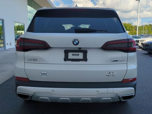 Used 2021 BMW X5 xDrive45e w/ Premium Package AWD/4WD image 9