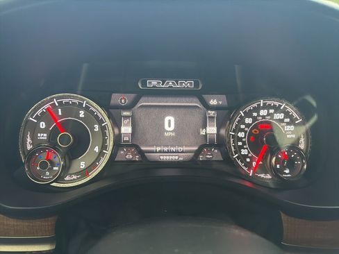 Used 2021 RAM 1500 Limited AWD/4WD image 10