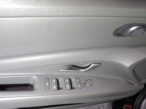 Used 2023 Hyundai Elantra Blue w/ Preferred Accessory Package image 8