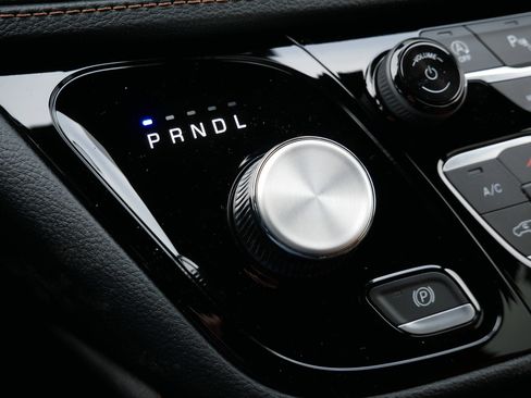 New 2026 Chrysler Pacifica Pinnacle image 19