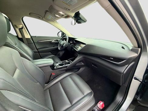 Used 2023 Buick Envision Essence image 12