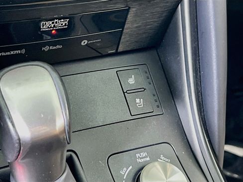 Used 2021 Lexus IS 300 AWD image 20