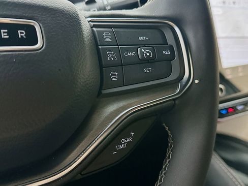 Used 2024 Jeep Wagoneer Series II w/ Convenience Group I RWD image 26
