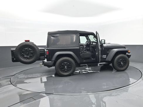 Used 2021 Jeep Wrangler Sport AWD/4WD image 25