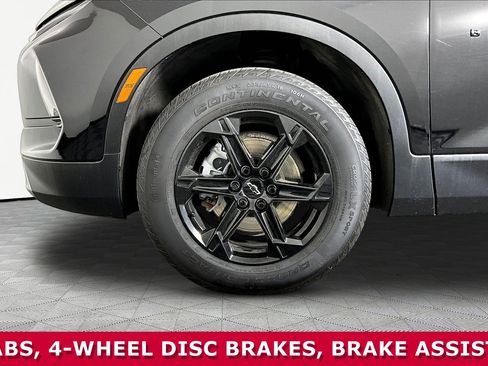 Used 2024 Chevrolet Blazer LT w/ Convenience Package FWD image 28