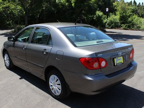 Used 2006 Toyota Corolla CE FWD image 3