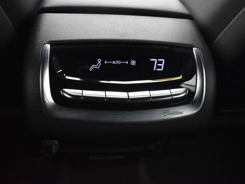 Used 2020 Cadillac XT6 Premium Luxury image 29