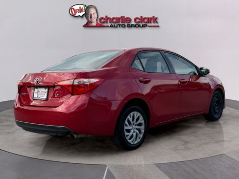 Used 2017 Toyota Corolla LE FWD image 7