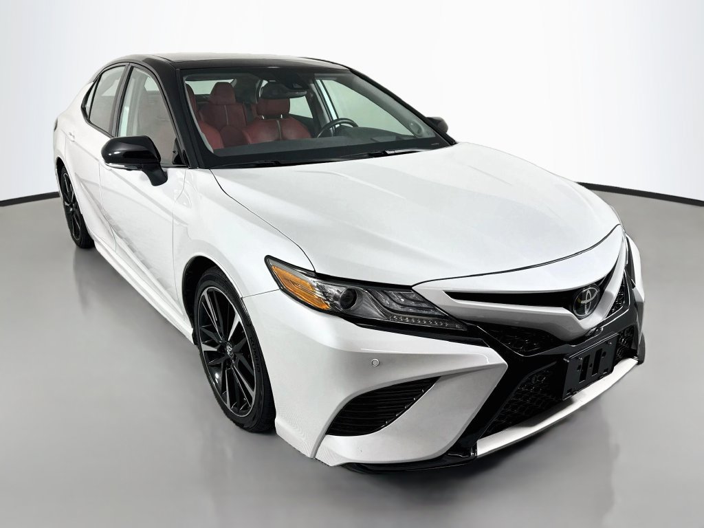 Used 2019 Toyota Camry XSE FWD image 7