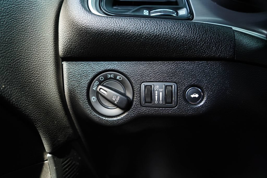 Used 2022 Dodge Challenger GT RWD image 30