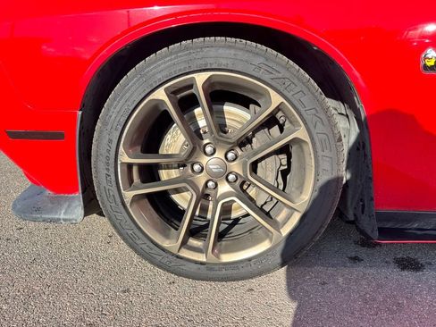 Used 2020 Dodge Challenger R/T Scat Pack w/ Shaker Package image 18