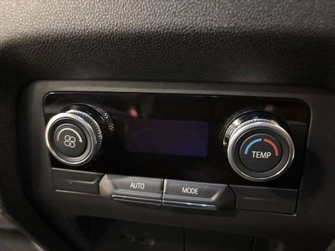 Used 2025 Buick Enclave Preferred image 18