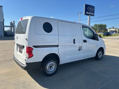 Used 2021 Nissan NV200 S w/ Back Door Glass Package image 4