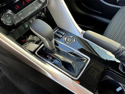 New 2026 Mitsubishi Eclipse Cross LE image 18