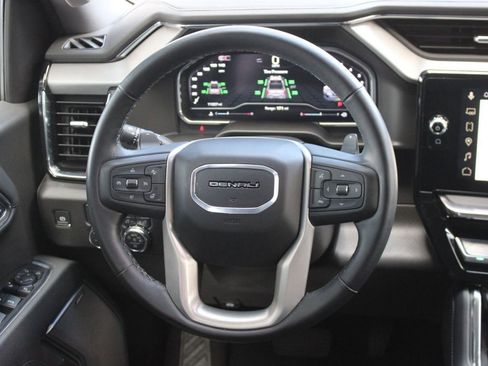 Used 2025 GMC Sierra 1500 Denali image 26