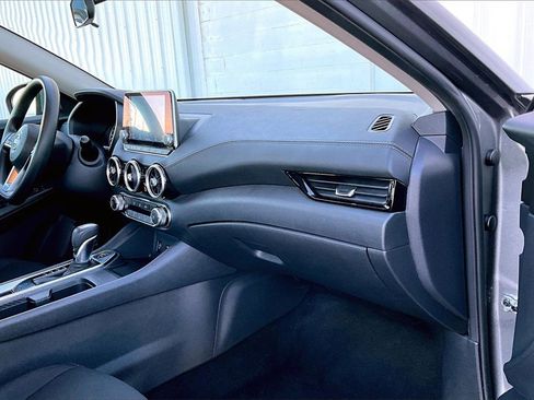 Used 2024 Nissan Sentra SV image 14