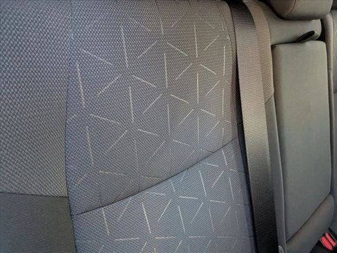 Used 2020 Toyota RAV4 XLE FWD image 15