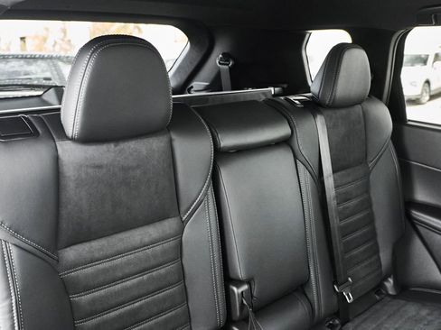 New 2026 Mitsubishi Outlander LE FWD image 42