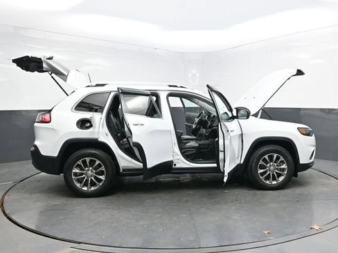 Used 2020 Jeep Cherokee Latitude Plus image 45