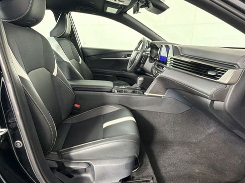 Used 2026 Toyota Camry SE FWD image 24
