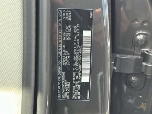 Certified 2024 Volvo XC90 T8 Plus image 29