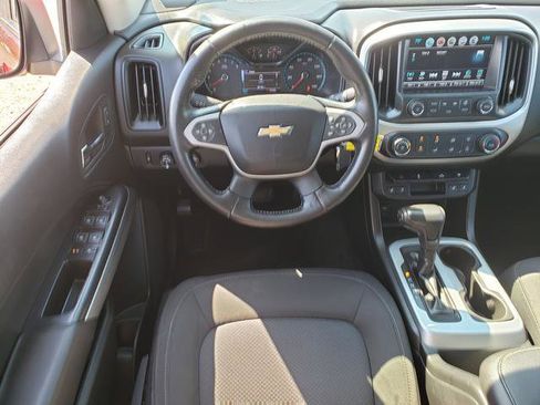 Used 2018 Chevrolet Colorado LT w/ LT Convenience Package image 18