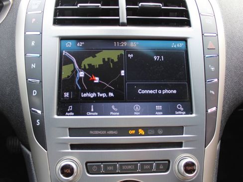 Used 2020 Lincoln MKZ Reserve w/ Monochromatic Package AWD/4WD image 12