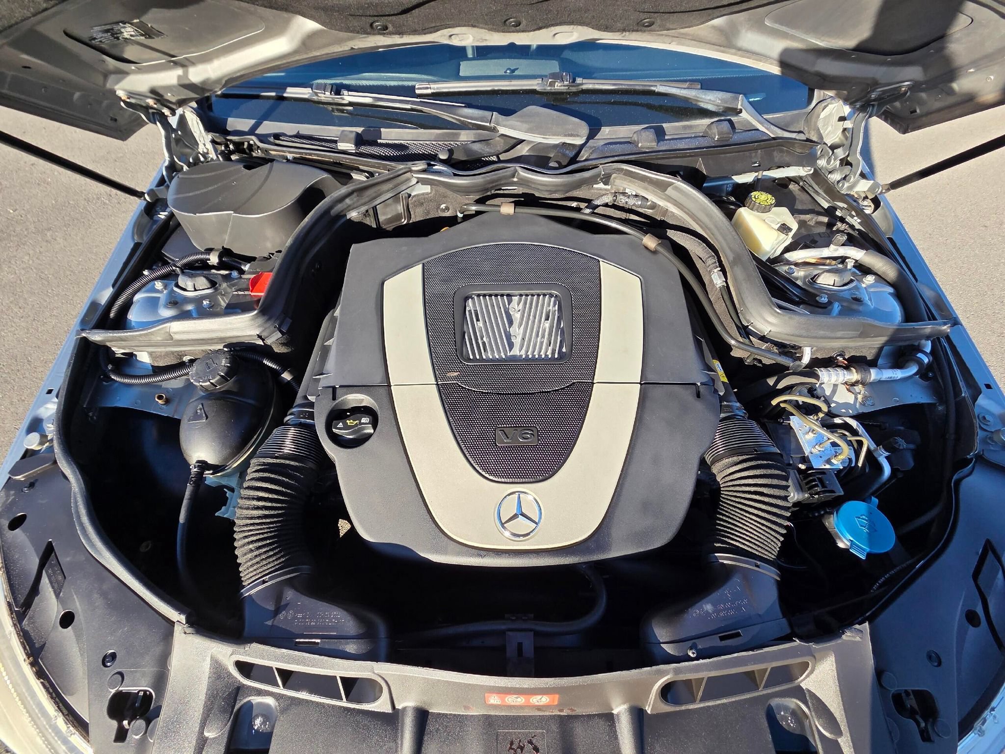 Used 2008 Mercedes-Benz C 350 Sport image 9