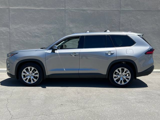Used 2026 Toyota Grand Highlander FWD image 6