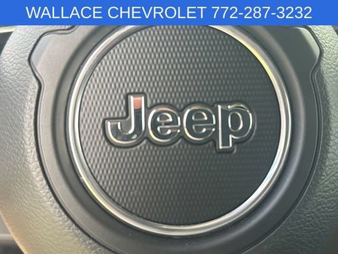 Used 2024 Jeep Gladiator Mojave w/ Convenience Group AWD/4WD image 20