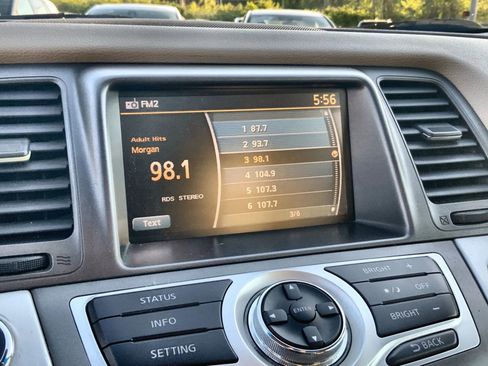 Used 2011 Nissan Murano SL image 12