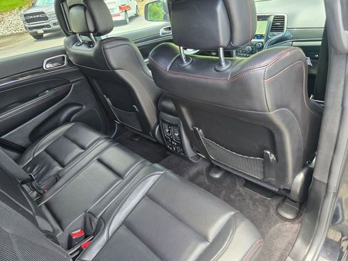Used 2018 Jeep Grand Cherokee Trailhawk w/ Trailhawk Luxury Group AWD/4WD image 29