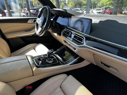 Used 2021 BMW X7 M50i AWD/4WD image 48