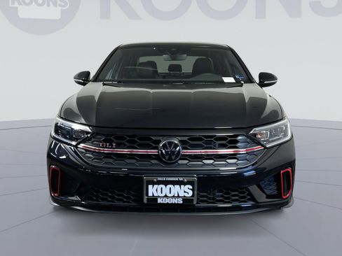 Used 2024 Volkswagen Jetta GLI Autobahn FWD image 4