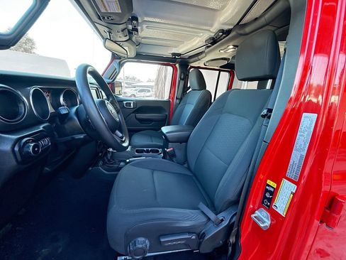 Used 2021 Jeep Wrangler Unlimited Sport image 22