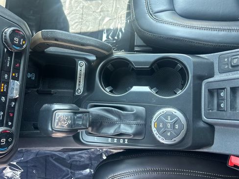 Used 2025 Ford Bronco Badlands AWD/4WD image 28