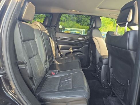 Used 2013 Jeep Grand Cherokee Laredo RWD image 14