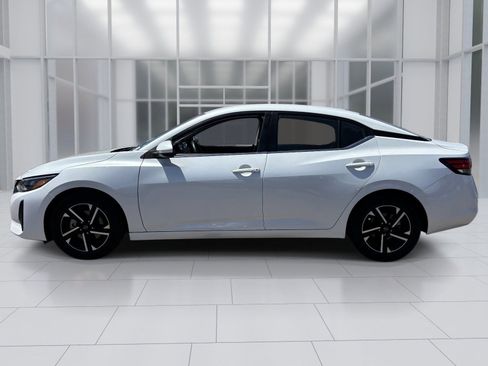 Certified 2024 Nissan Sentra SV FWD image 3