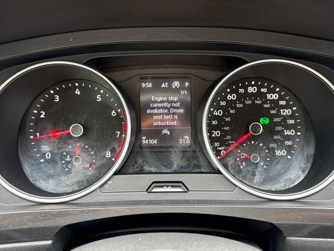 Used 2021 Volkswagen Tiguan SE FWD image 21