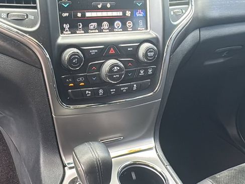 Used 2017 Jeep Grand Cherokee Altitude AWD/4WD image 20