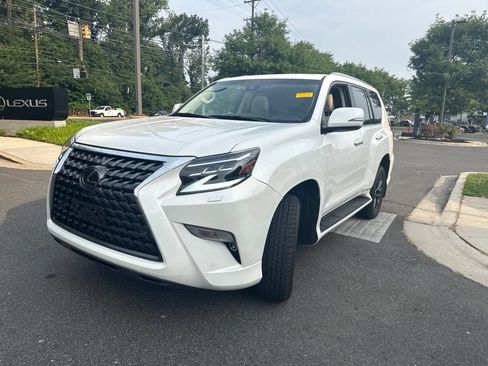 Used 2021 Lexus GX 460 Premium w/ Premium Package AWD/4WD image 3