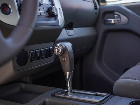 Used 2018 Nissan Frontier SV w/ Value Truck Package image 21