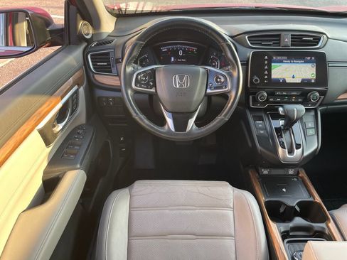 Used 2020 Honda CR-V Touring image 2