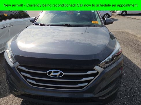 Used 2017 Hyundai Tucson SE FWD image 1