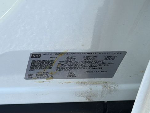 Used 2024 Chevrolet Equinox LT FWD image 29