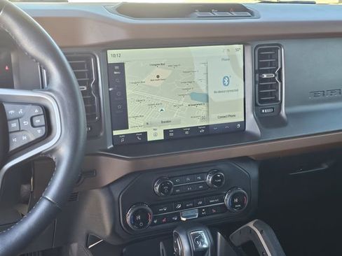 Certified 2024 Ford Bronco Outer Banks image 9